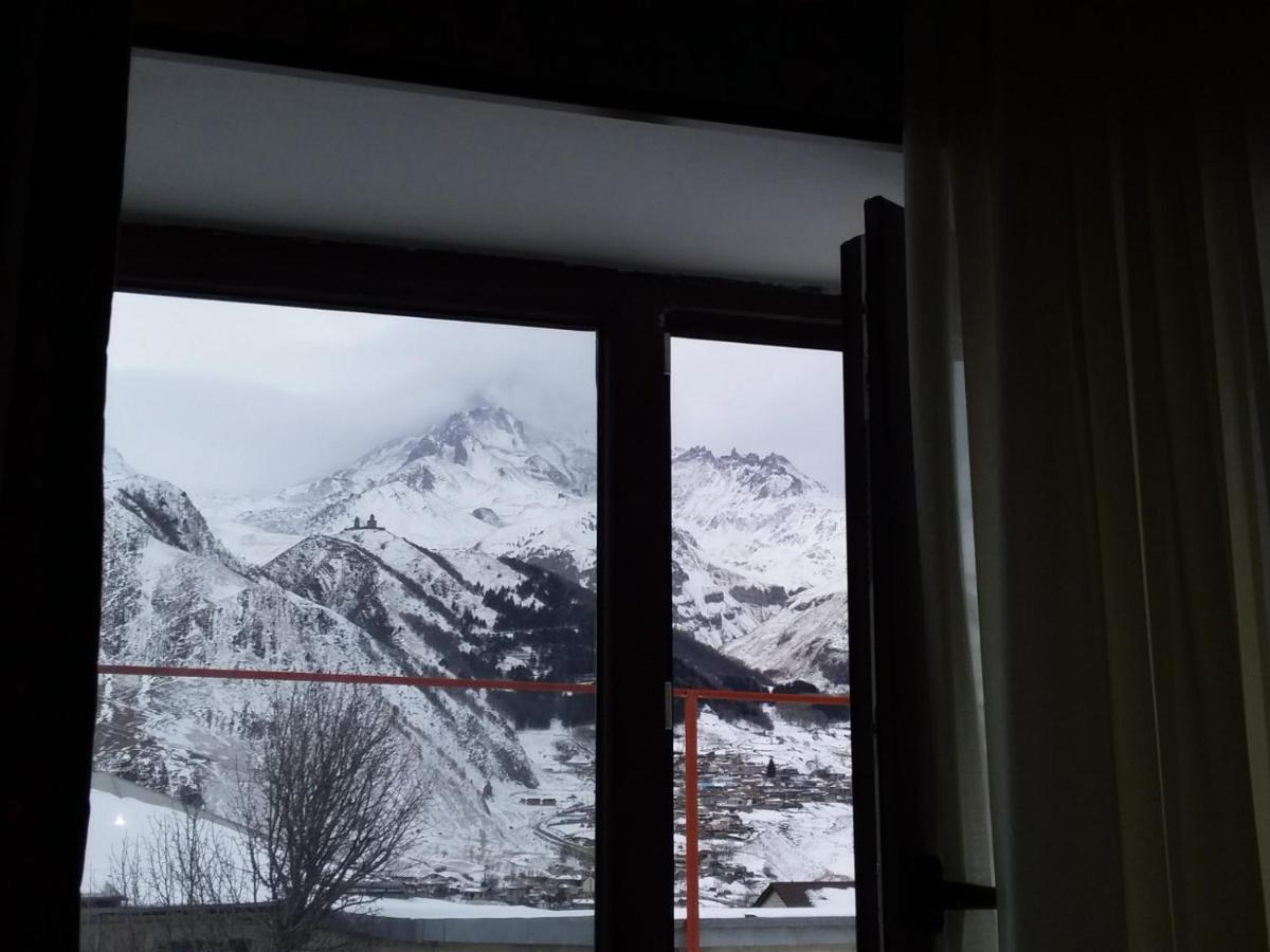Отель Cozy House Kazbegi Экстерьер фото